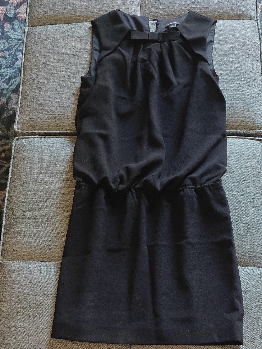 Ann Taylor Black Sleeveless Bow-Detail Mini Dress